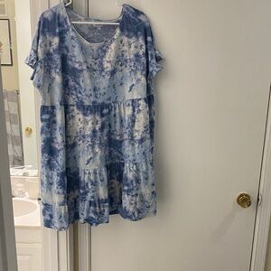True Craft Blue and White Short Sleeve Top